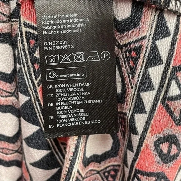 H&M Aztec Pattern Shirt - Picture 6 of 9